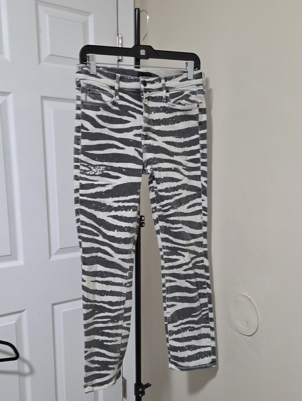 MOTHER Zebra-Print Skinny Jeans in Black & White